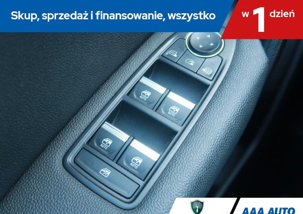 Renault Captur cena 75000 przebieg: 62941, rok produkcji 2020 z Przemyśl małe 254